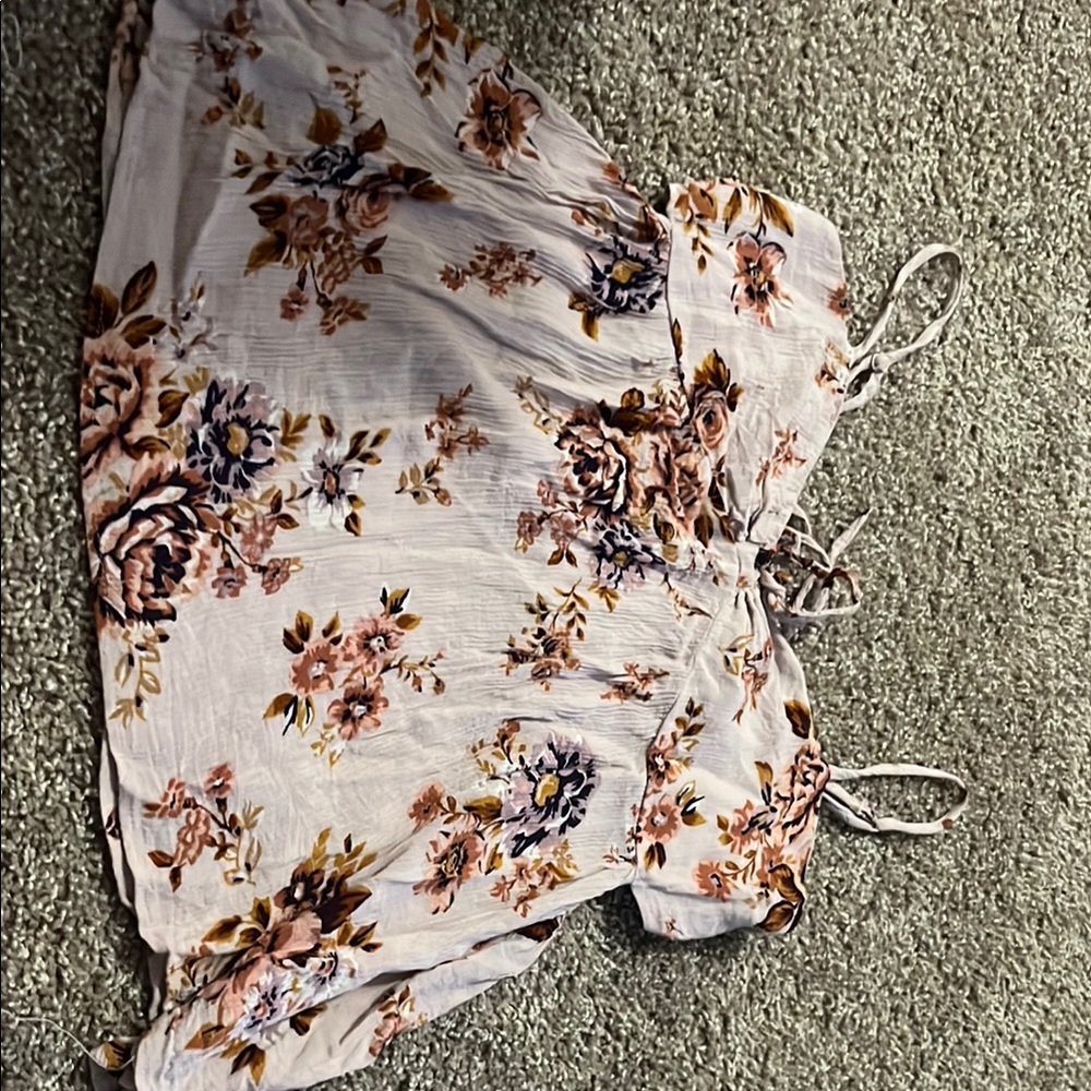 American Eagle Outfitters Cream Ruffled Tie Front Camisole